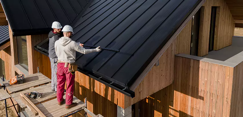 Metal Roof Maintenance in New Rochelle