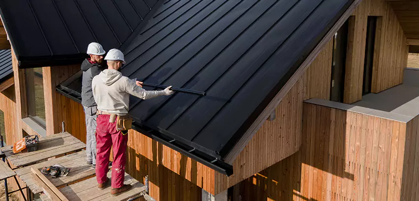 Metal Barn Roof Repair in New Rochelle
